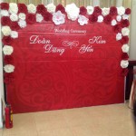 Backdrop chụp ảnh trang trí hoa giấy