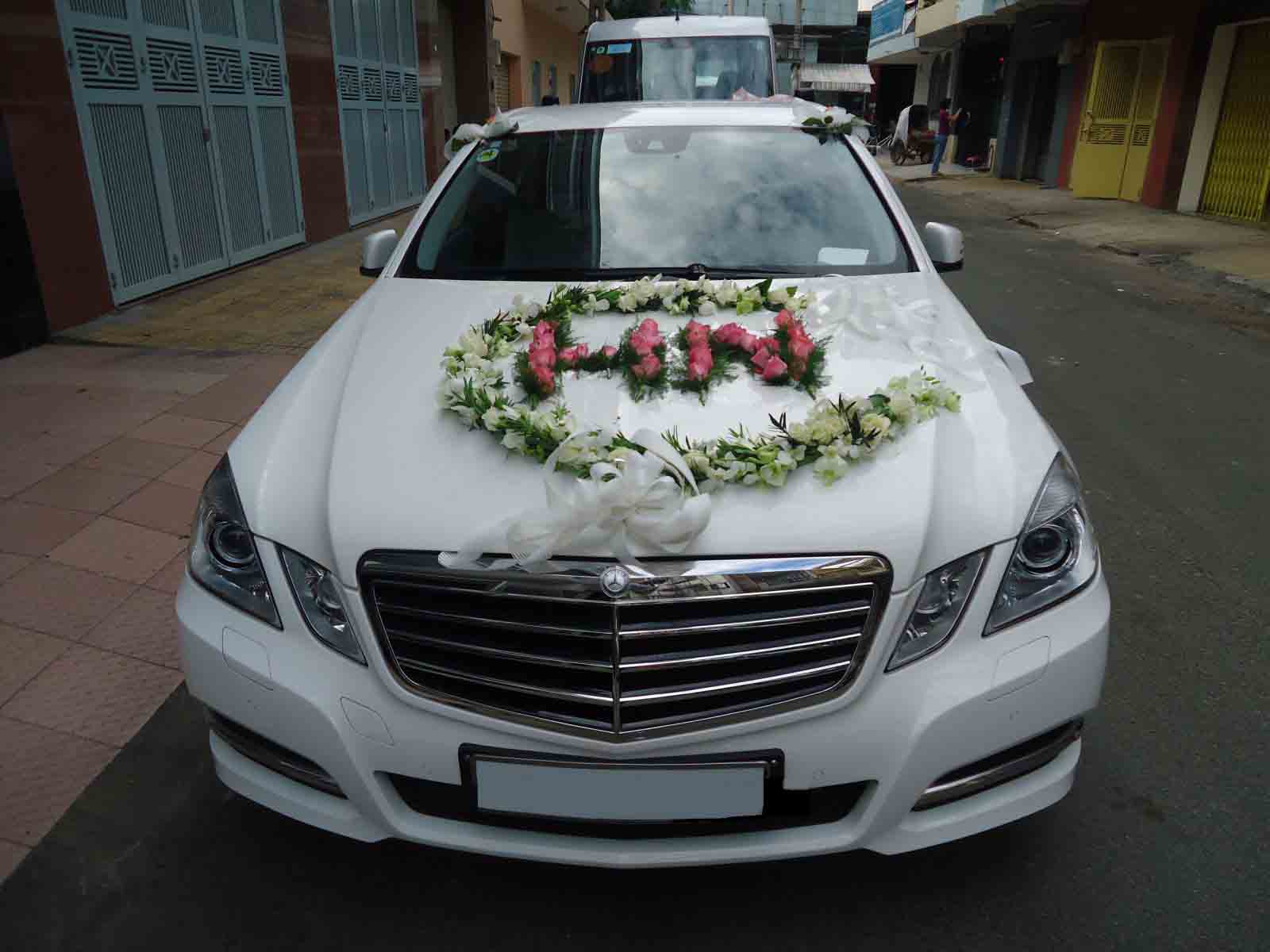 Xe hoa Mercedes C250