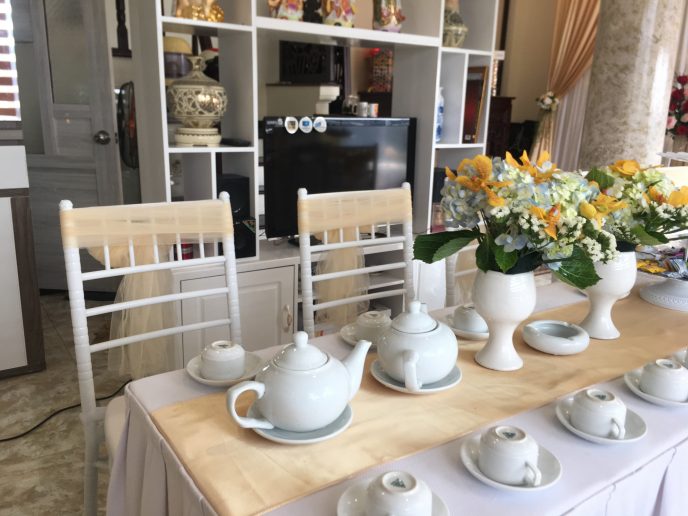 Bàn ghế cưới hỏi ghế Chiavari